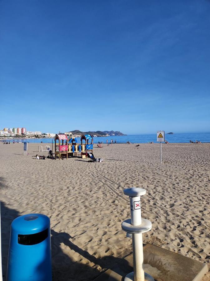 Primera Linea De Mar Con Piscina, Gimnasio Y Parking 2 Hab Y 2 Banos 빌라조요사 외부 사진